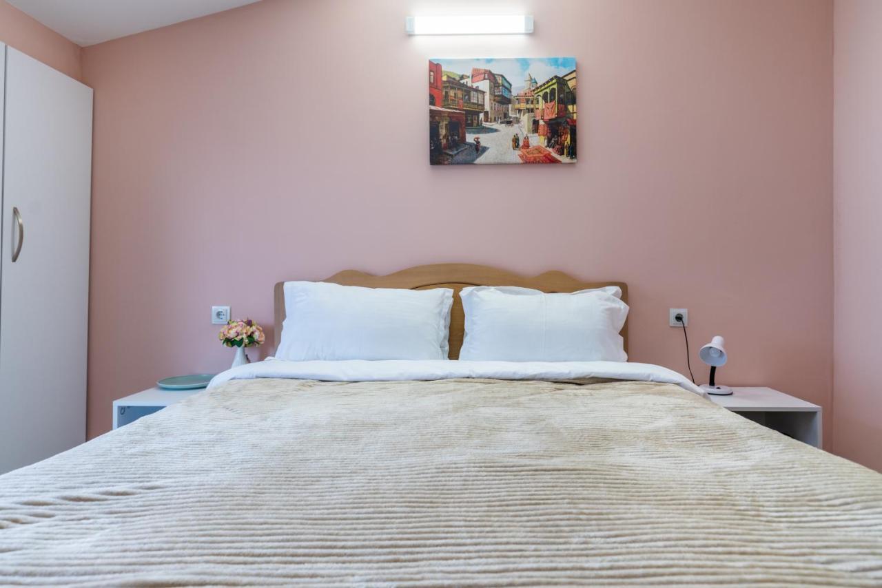 Hb Apartments Laghidze Tbilisi Bagian luar foto