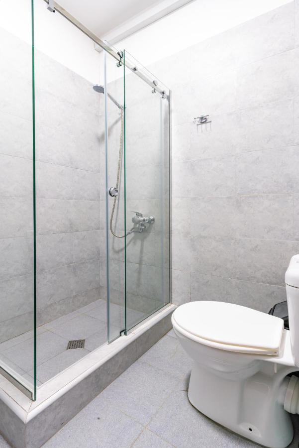 Hb Apartments Laghidze Tbilisi Bagian luar foto