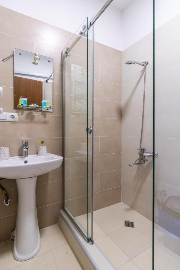 Hb Apartments Laghidze Tbilisi Bagian luar foto