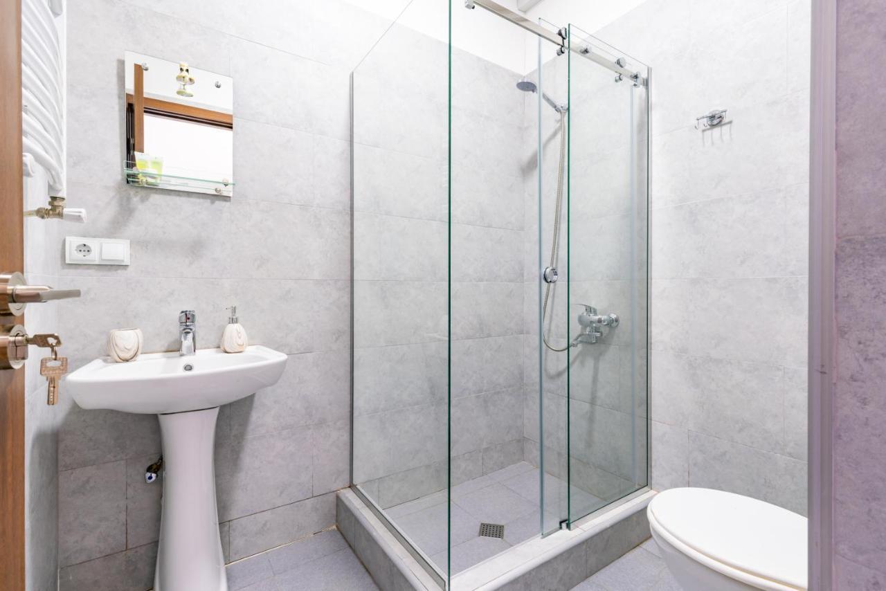 Hb Apartments Laghidze Tbilisi Bagian luar foto